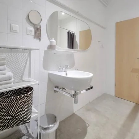 Apartment Arte No5 *
